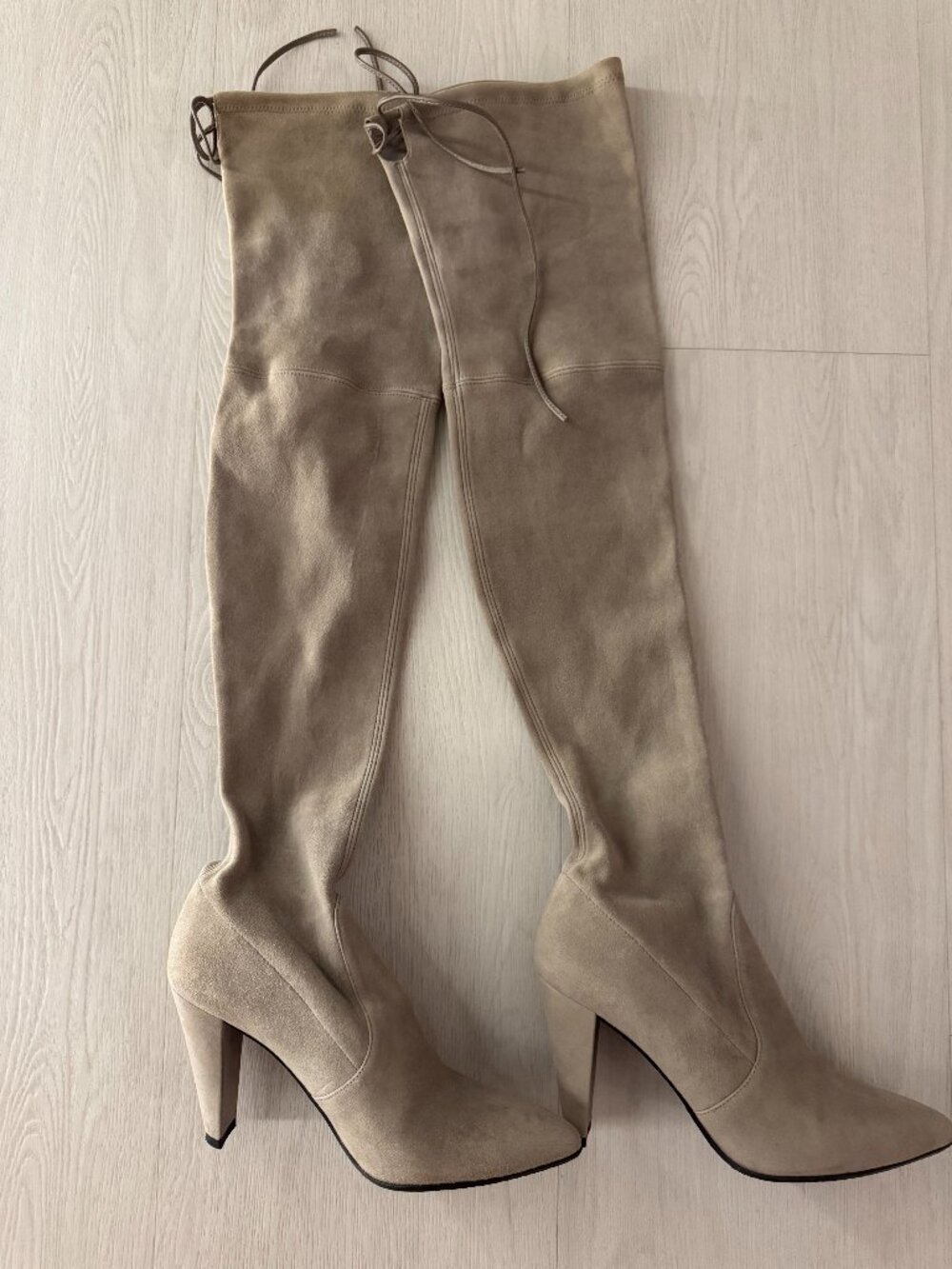 Stewart Weitzman Highland Gray 5.5M